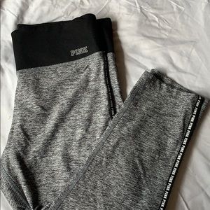 VS PINK Capri Leggings